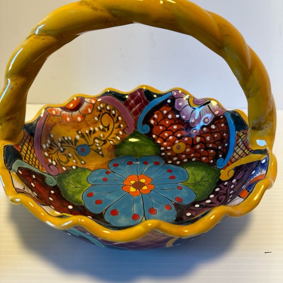 Mexican Talavera Basket Bowl Dish Handmade Folk Art Pottery 8 InHigh X 10” Wide - Picture 1 of 9